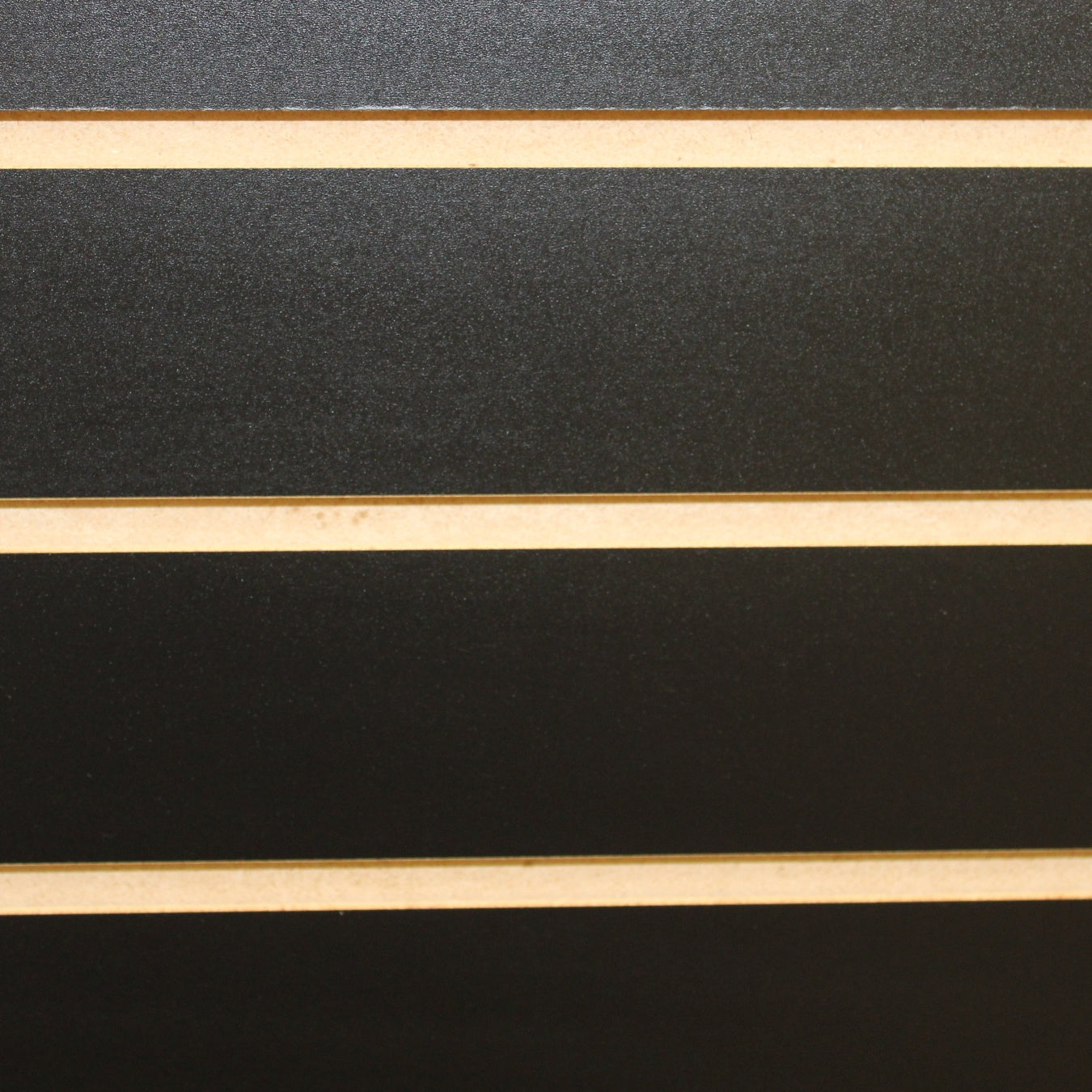 Black Matt Slat wall 2'X4' w/Aluminum inserts