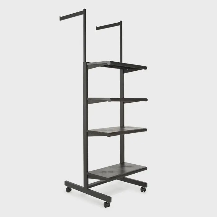 COSTUMER MERCHANDISER