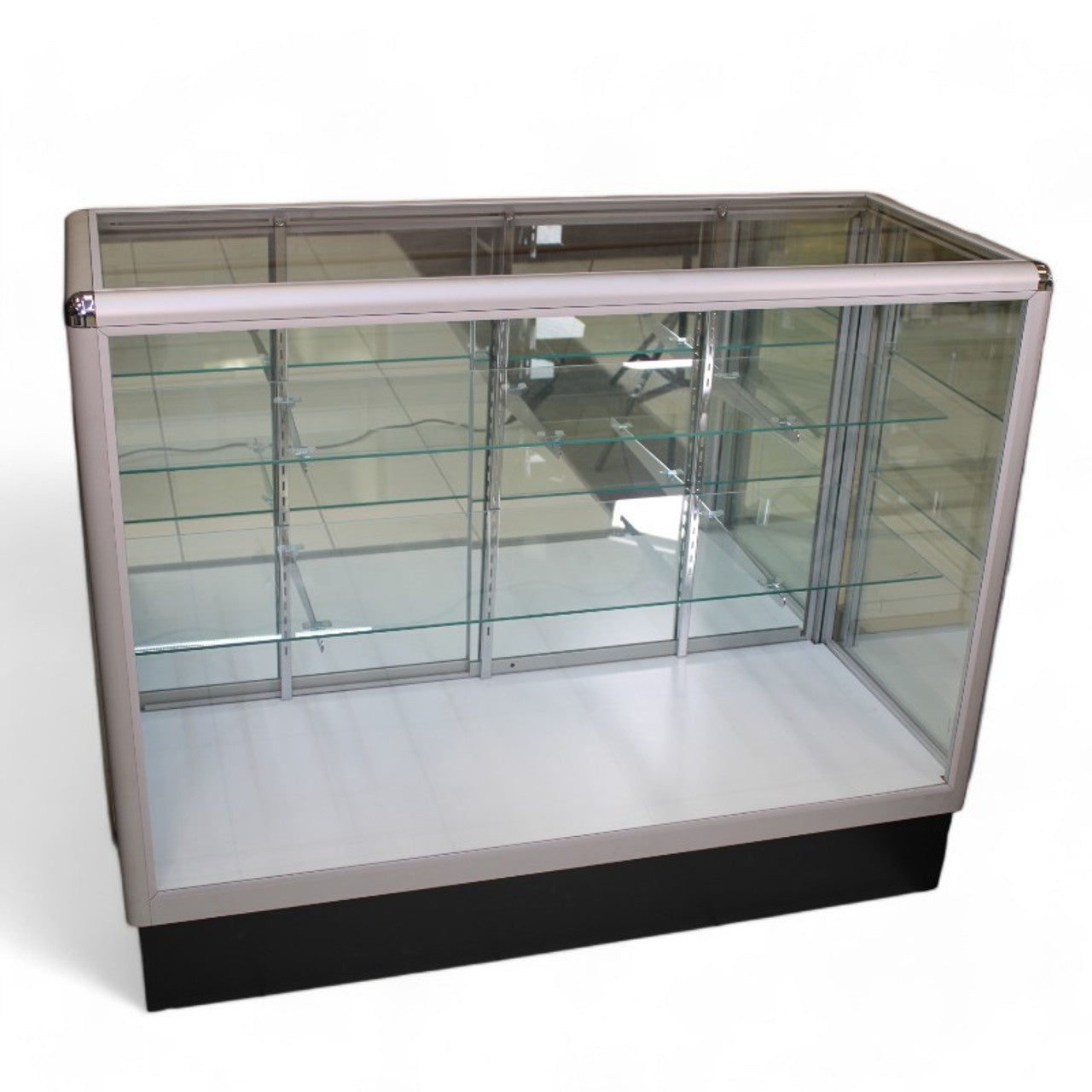 * Radius Edge 6ft Showcase Silver Mirrored Doors